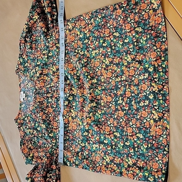 J. Crew Size S Ditzy Floral Pattern Pleated Front Long Sleeve Blouse - Picture 8 of 14